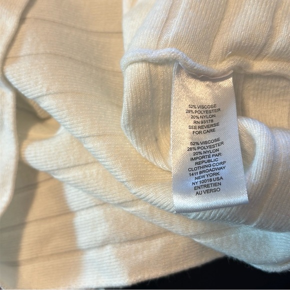 sweater size XS - Picture 6 of 6